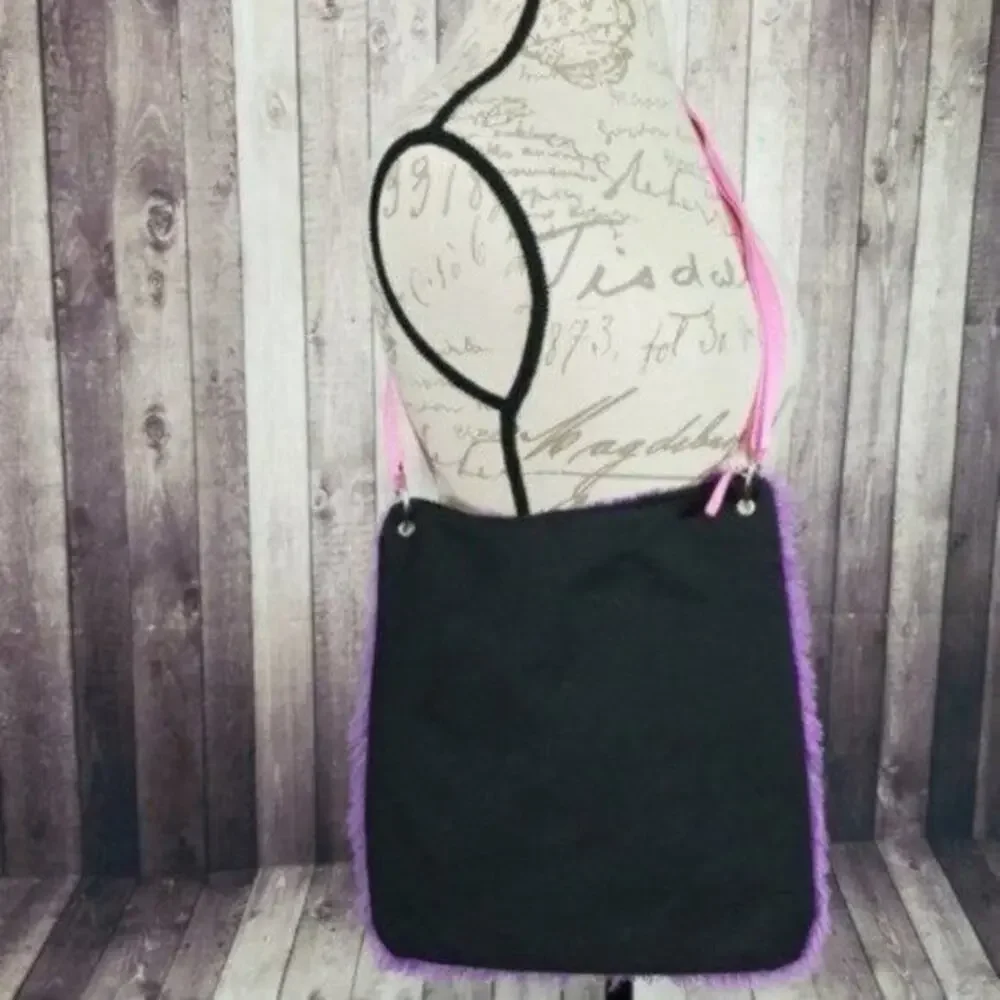 Girls Purple Faux Fur Fuzzy Cat Face Zip Top Crossbody Bag